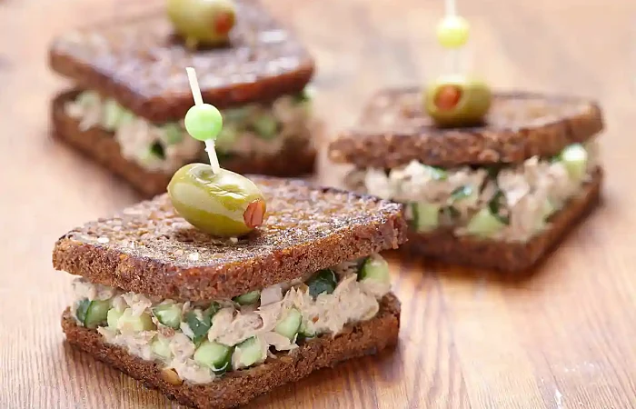 Vieno kąsnio sumuštiniai su tunu