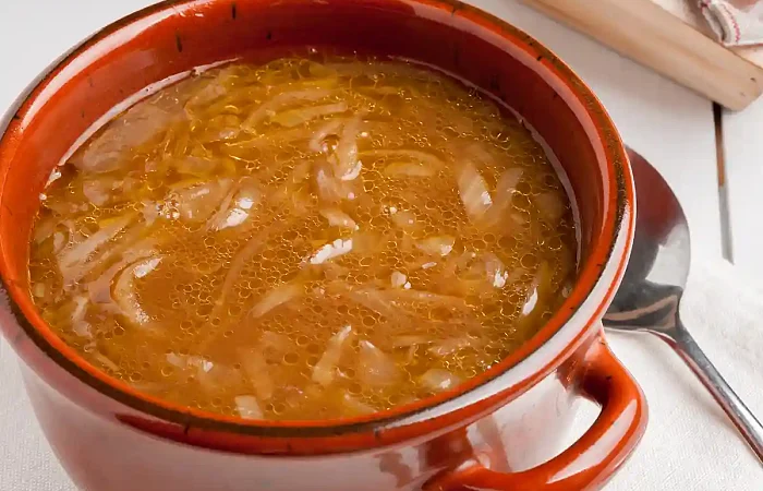 Paprasta kopūstų sriuba